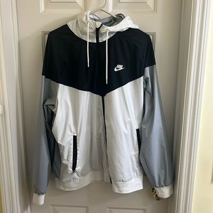 Nike XL Jacket. Worn twice. Haven’t worn since 2020. 10/10 condition